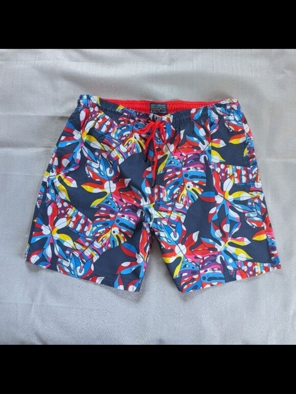 Broken Threads Surf Graphic Print Swim Trunks Men's Size Large NEW!